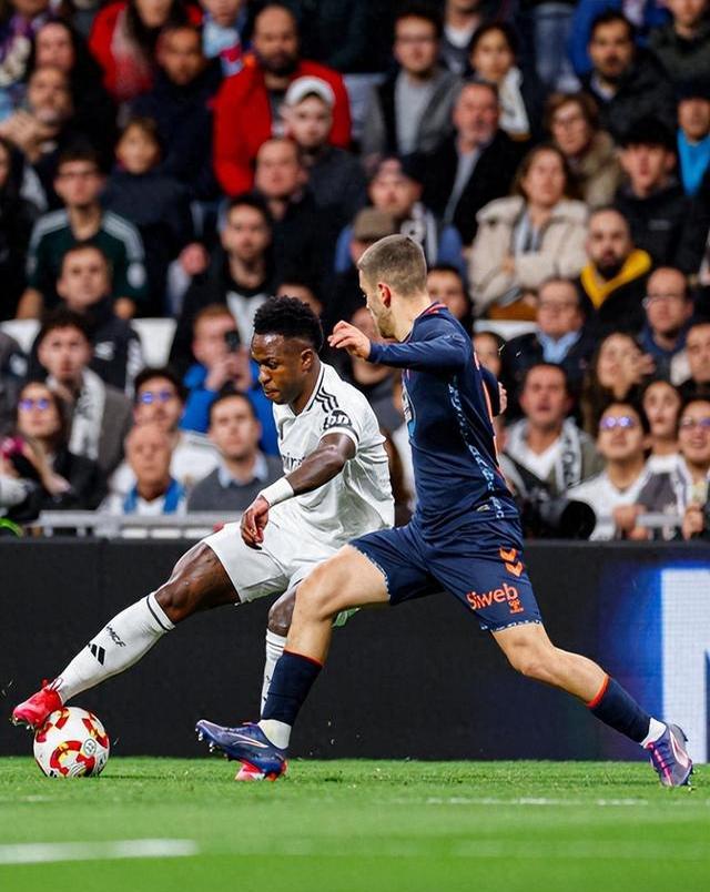 阿贾克斯遭遇皇马流失,欧洲之旅终结之路的简单介绍 阿贾克斯遭遇皇马流失,欧洲之旅终结之路的简单介绍