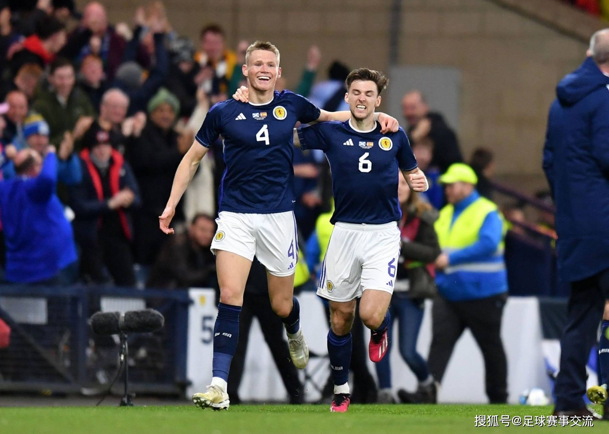 包含秘鲁队在比赛中取得关键胜利,晋级下一轮的词条 包含秘鲁队在比赛中取得关键胜利,晋级下一轮的词条