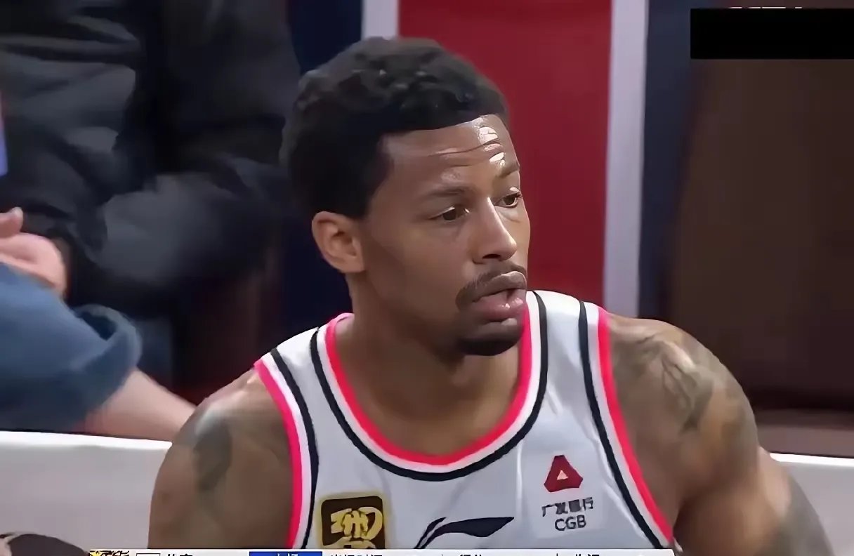 星空体育竞技-包含主力球员受伤，替补队员展现实力的词条