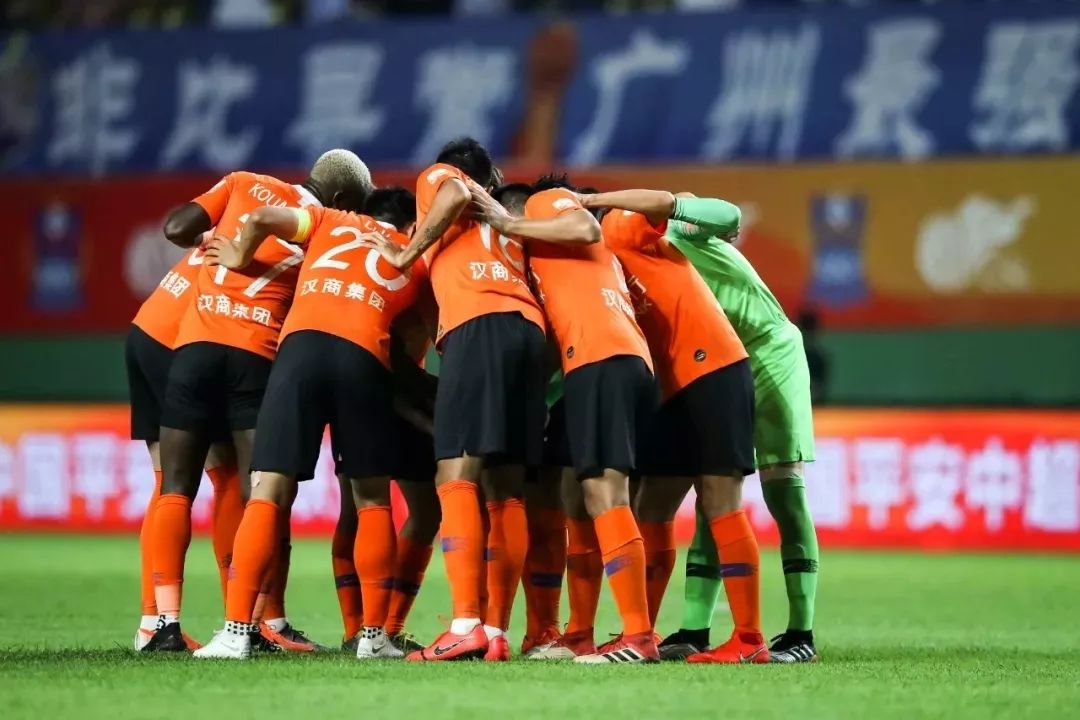 包含富力客场大胜卓尔,取得重要胜利的词条 包含富力客场大胜卓尔,取得重要胜利的词条