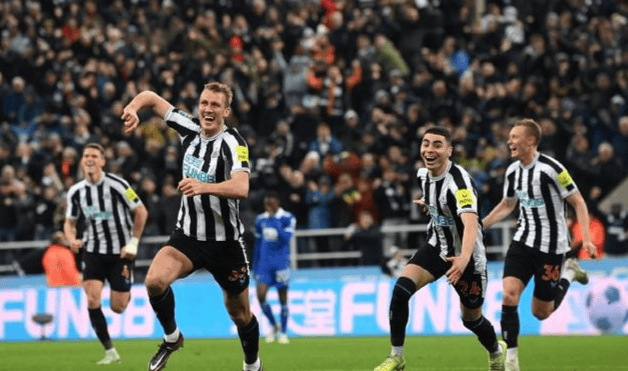 沙尔克领先晋级,英超夺冠对手露头角的简单介绍 沙尔克领先晋级,英超夺冠对手露头角的简单介绍