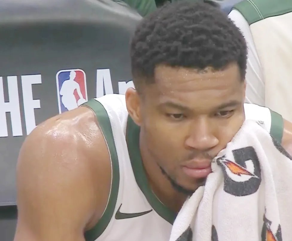 星空体育电竞-关于雄鹿遭遇横扫，字母哥孤军奋战难奏效的信息