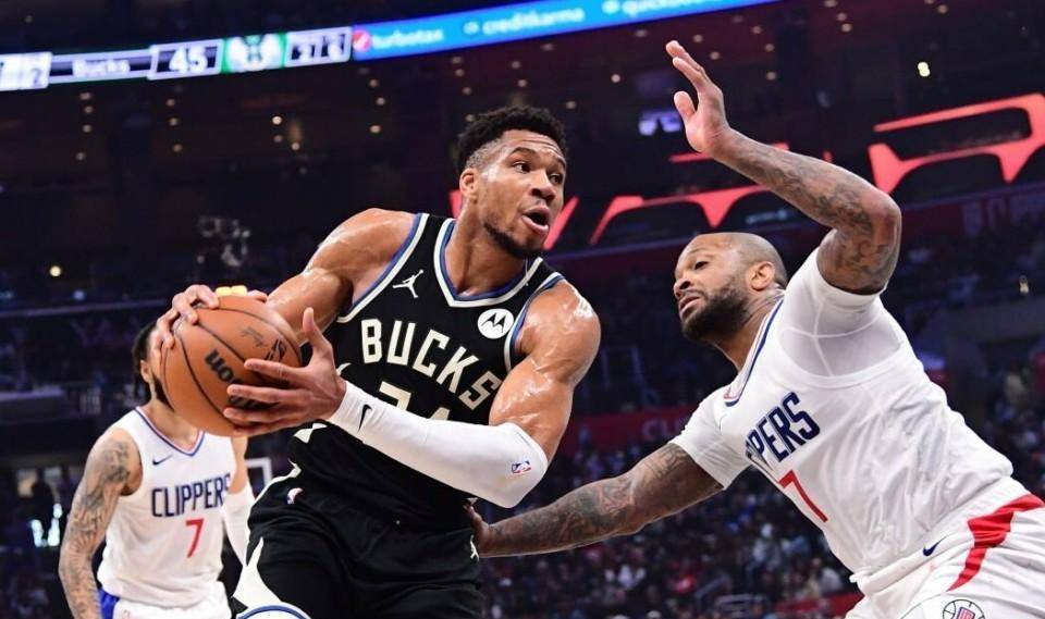 关于雄鹿遭遇横扫，字母哥孤军奋战难奏效的信息