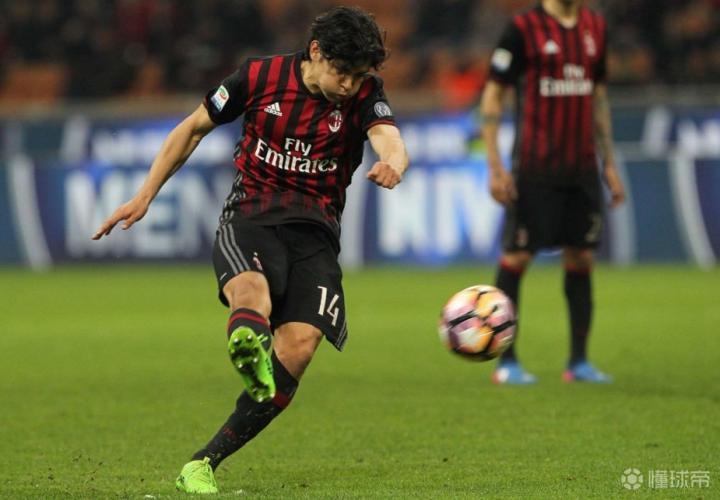 关于费尔南德斯赛季结束前将重回AC米兰队，或助球队冲冠的信息