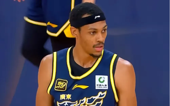 球队主教练推动战术变化,提升球队整体实力 球队主教练推动战术变化,提升球队整体实力