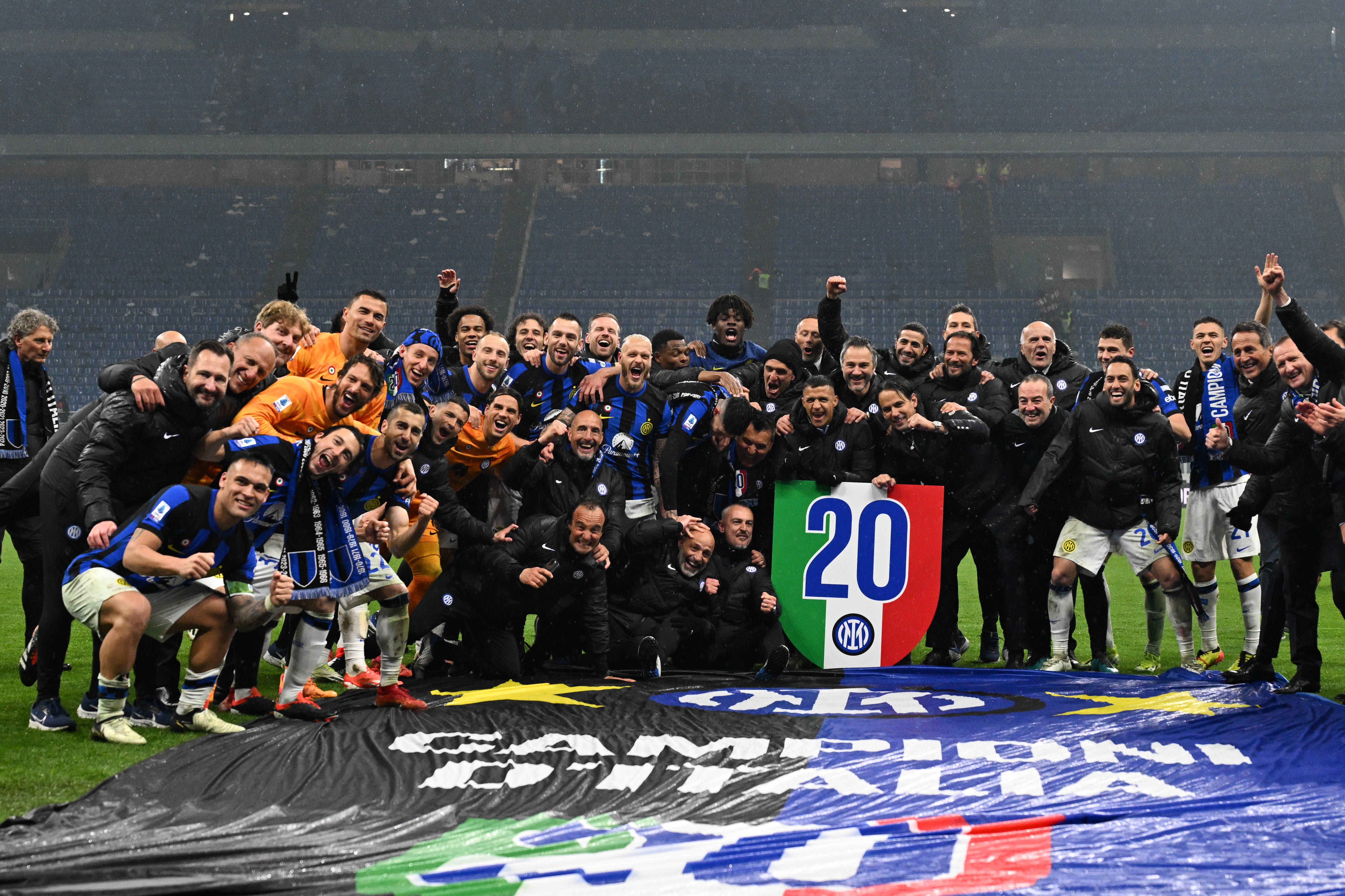 星空体育电竞-AC米兰准备迎接国际米兰的强大挑战的简单介绍