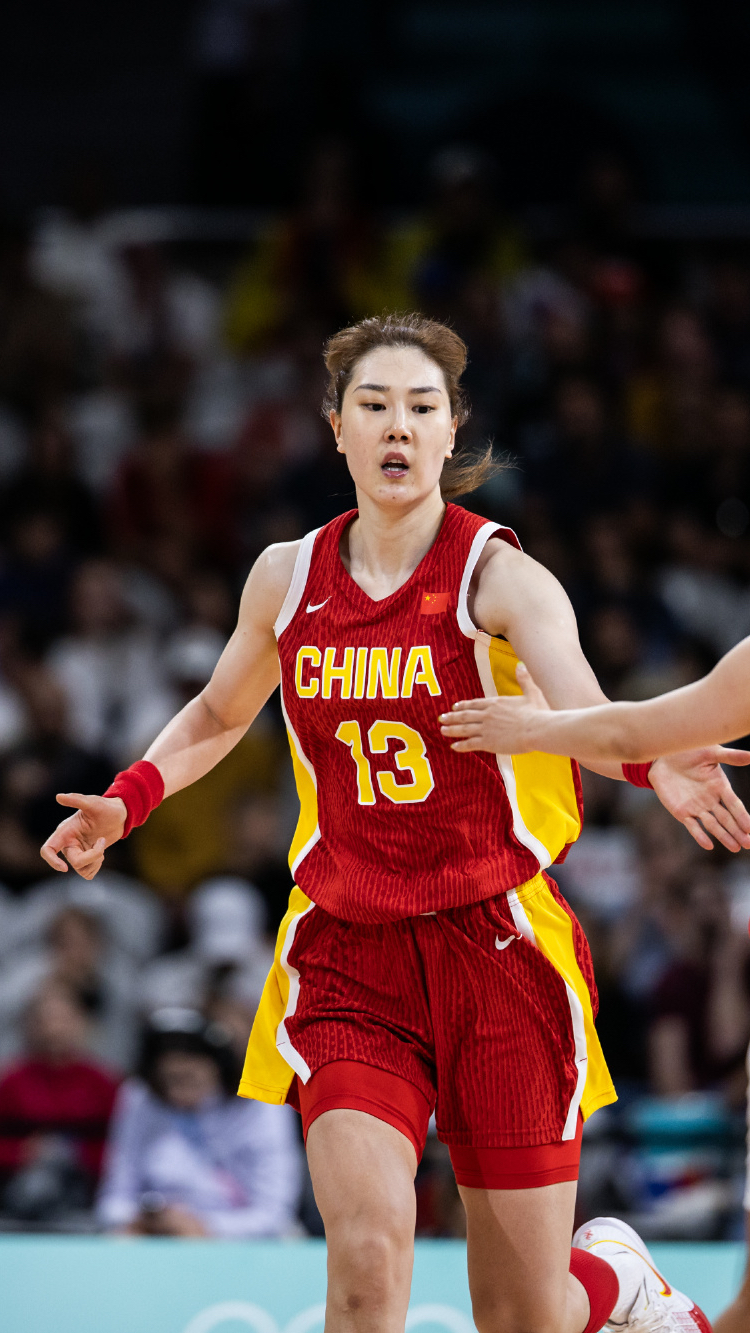 关于意志坚定：瑞士女篮砥砺前行孤军奋战的信息